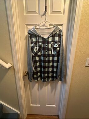 Plaid Hooded Button-Up Shirt Jacket in Black and Light Blue